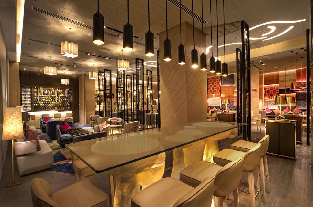 Welcomhotel By Itc Hotels, Racecourse, Coimbatore Restaurante foto The lounge at the airport